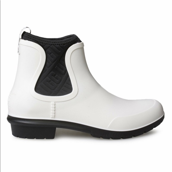 UGG Shoes - UGG CHEVONNE WHITE BLACK RAIN BOOTS - NWOT